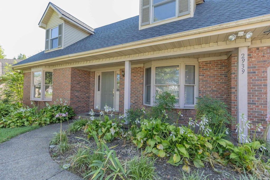 Photo of 2939 Woodside Court, Evansville, IN 47711 (MLS # 202631149)