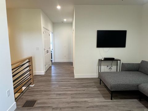 Tiny photo for 2286 N Cooper Unit #B St, Kokomo, IN 46901 (MLS # 202532851)