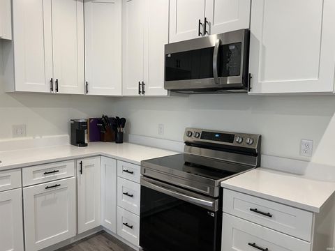 Tiny photo for 2286 N Cooper Unit #B St, Kokomo, IN 46901 (MLS # 202532851)