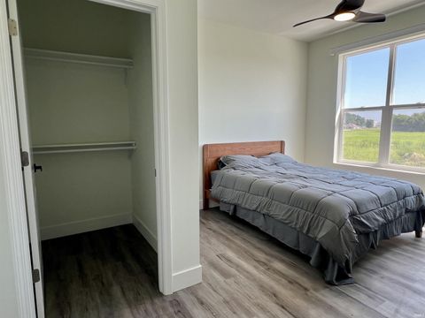 Tiny photo for 2286 N Cooper Unit #B St, Kokomo, IN 46901 (MLS # 202532851)