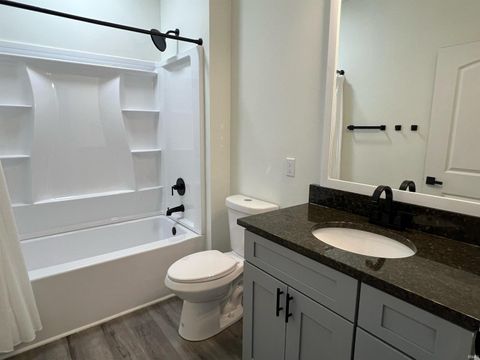 Tiny photo for 2286 N Cooper Unit #B St, Kokomo, IN 46901 (MLS # 202532851)