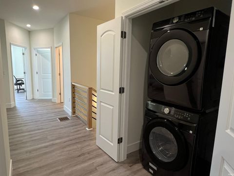 Tiny photo for 2286 N Cooper Unit #B St, Kokomo, IN 46901 (MLS # 202532851)