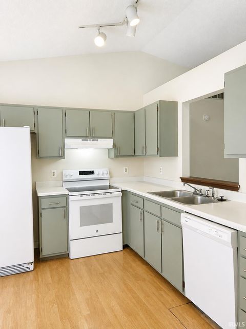 Tiny photo for 927 May Place, Fort Wayne, IN 46825 (MLS # 202622070)