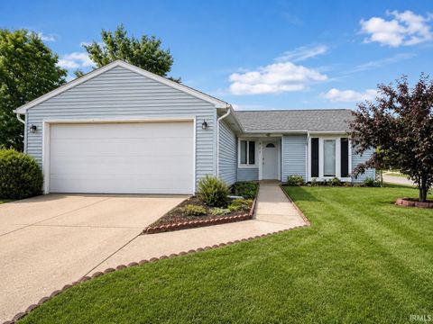 Tiny photo for 927 May Place, Fort Wayne, IN 46825 (MLS # 202622070)