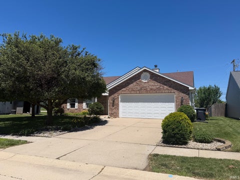 Photo of 3908 Conifer Court, Lafayette, IN 47905 (MLS # 202623143)