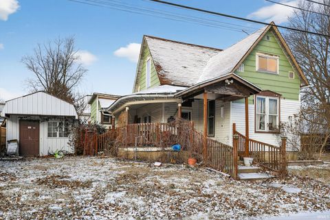 Tiny photo for 313 S Division Street #313 S Division St, Flora, IN 46929 (MLS # 202602117)