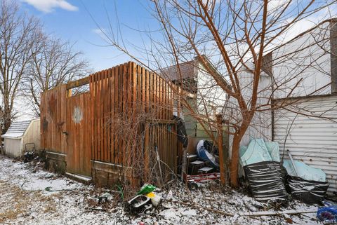 Tiny photo for 313 S Division Street #313 S Division St, Flora, IN 46929 (MLS # 202602117)