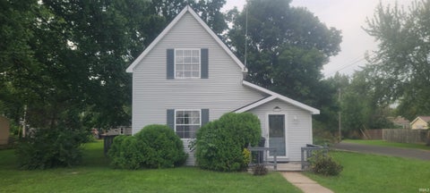 Photo of 514 W Indiana Avenue, Upland, IN 46989 (MLS # 202637799)