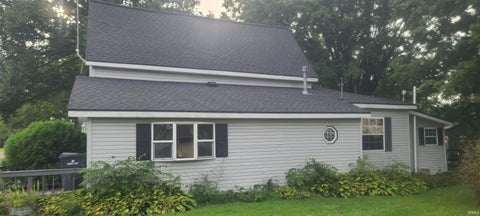 Tiny photo for 514 W Indiana Avenue, Upland, IN 46989 (MLS # 202637799)