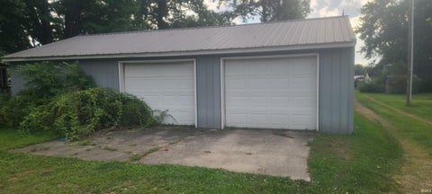 Tiny photo for 514 W Indiana Avenue, Upland, IN 46989 (MLS # 202637799)