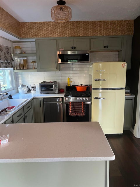 Tiny photo for 1224 W Superior Street, Kokomo, IN 46901 (MLS # 202638974)