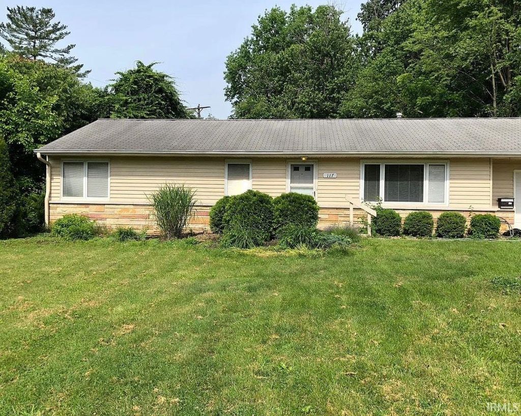 Photo of 117 N Hillsdale Drive, Bloomington, IN 47408 (MLS # 202612013)