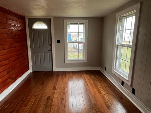 Tiny photo for 1609 E Wheeler Street, Kokomo, IN 46902 (MLS # 202547007)