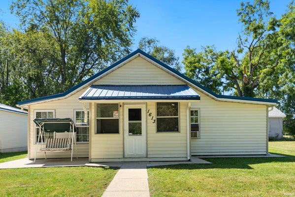 1613 HURON ST, ELKHART, IN 46516 - Image 7cd2ae4094bc161ecd23ba95c5fb1d17/3693632135