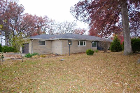 Photo of 3131 Brady Lane, Lafayette, IN 47909 (MLS # 202546945)