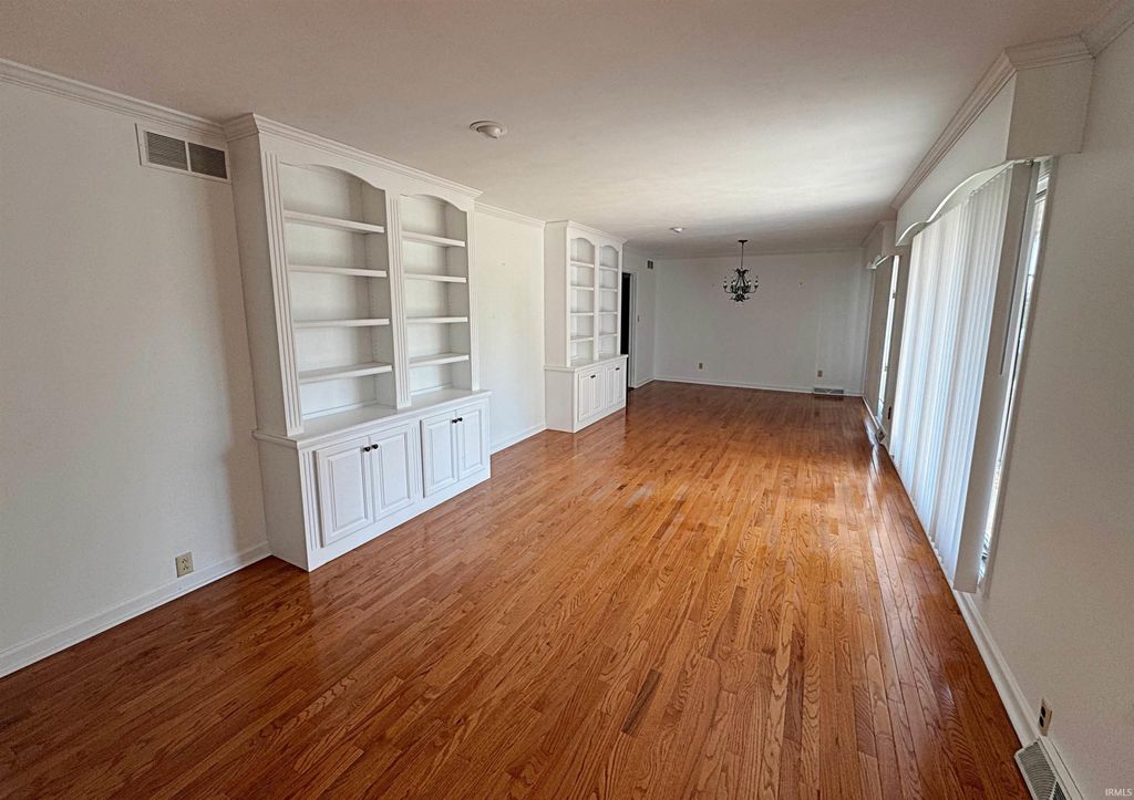 Photo of 1516 Jan Ann Court, Washington, IN 47501 (MLS # 202536896)