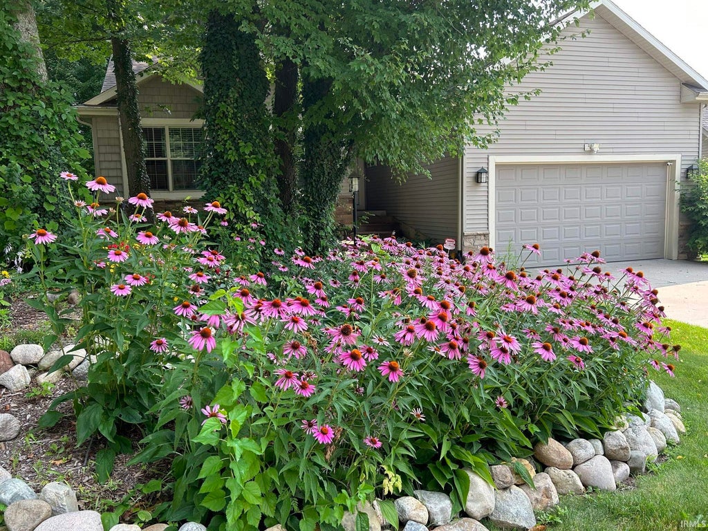 Photo of 53094 Wildlife Drive, South Bend, IN 46628 (MLS # 202642719)