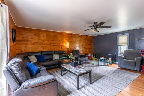 Tiny photo for 195 E Chestnut Street, Waterloo, IN 46793 (MLS # 202625431)