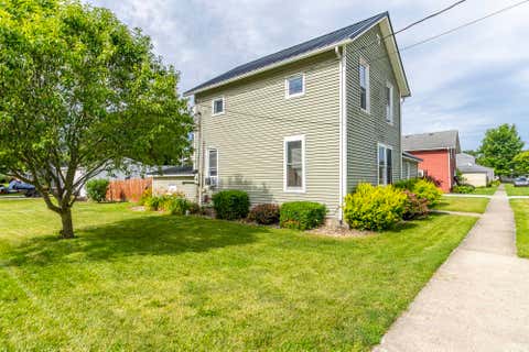 Tiny photo for 195 E Chestnut Street, Waterloo, IN 46793 (MLS # 202625431)