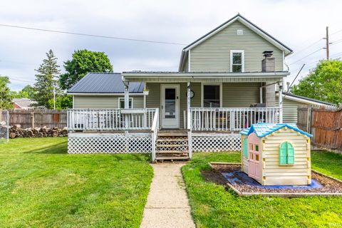Tiny photo for 195 E Chestnut Street, Waterloo, IN 46793 (MLS # 202625431)