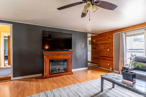 Tiny photo for 195 E Chestnut Street, Waterloo, IN 46793 (MLS # 202625431)