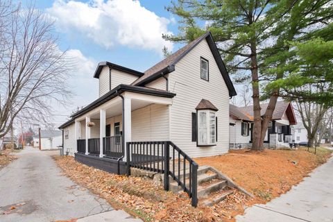 Photo of 415 W Jefferson Street, Kokomo, IN 46901 (MLS # 202546542)