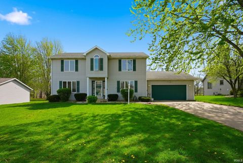 Photo of 820 Lydia Drive, Warsaw, IN 46582 (MLS # 202615717)