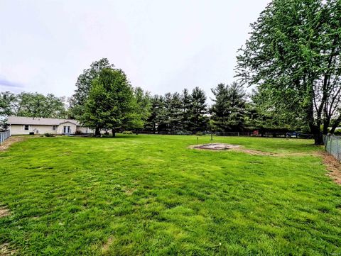 Tiny photo for 2802 N Webster Street, Kokomo, IN 46901 (MLS # 202615258)