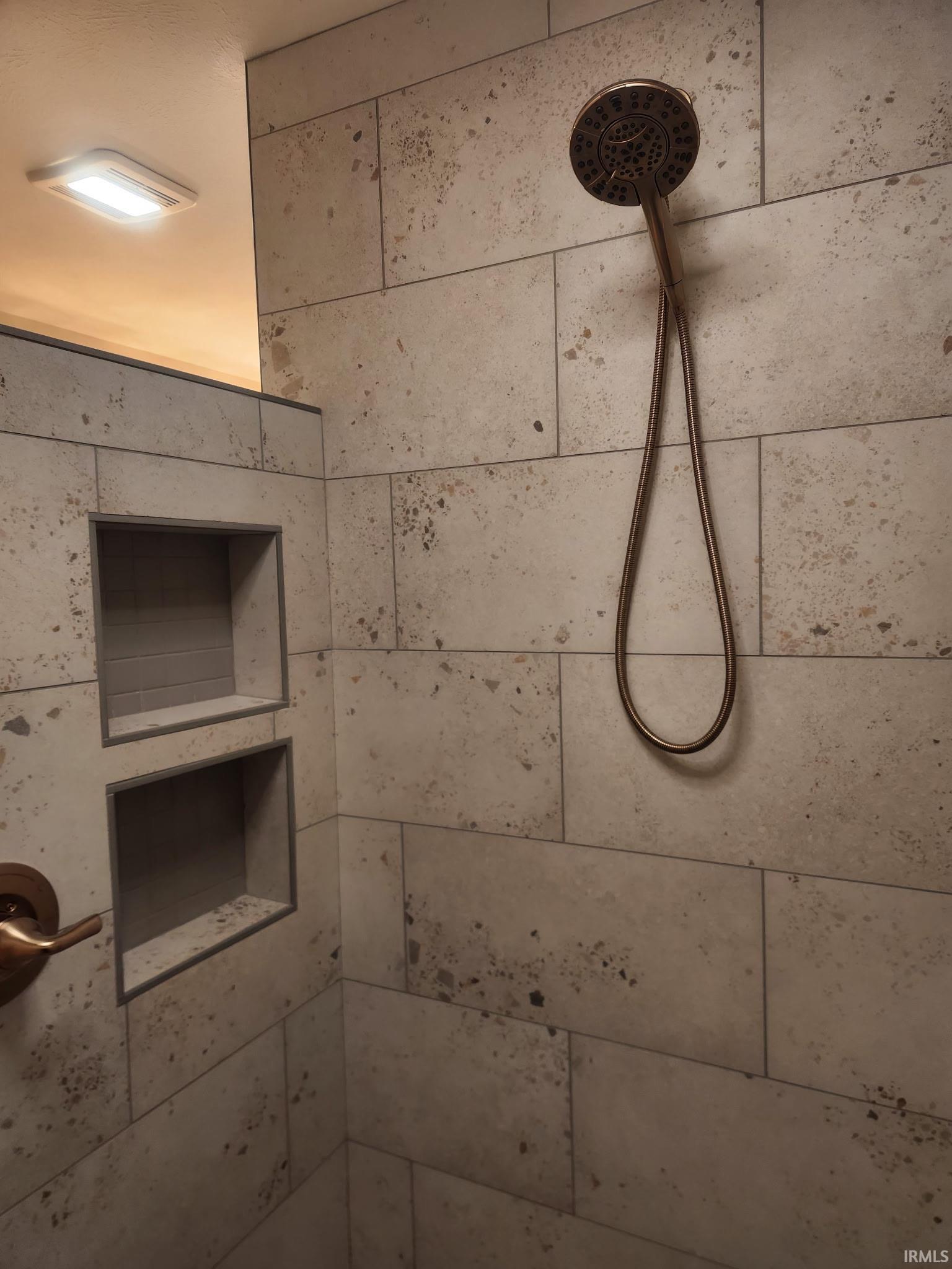 Elkhart, Indiana 46516, United States, 3 Bedrooms Bedrooms, ,3 BathroomsBathrooms,Residential,Active,160145