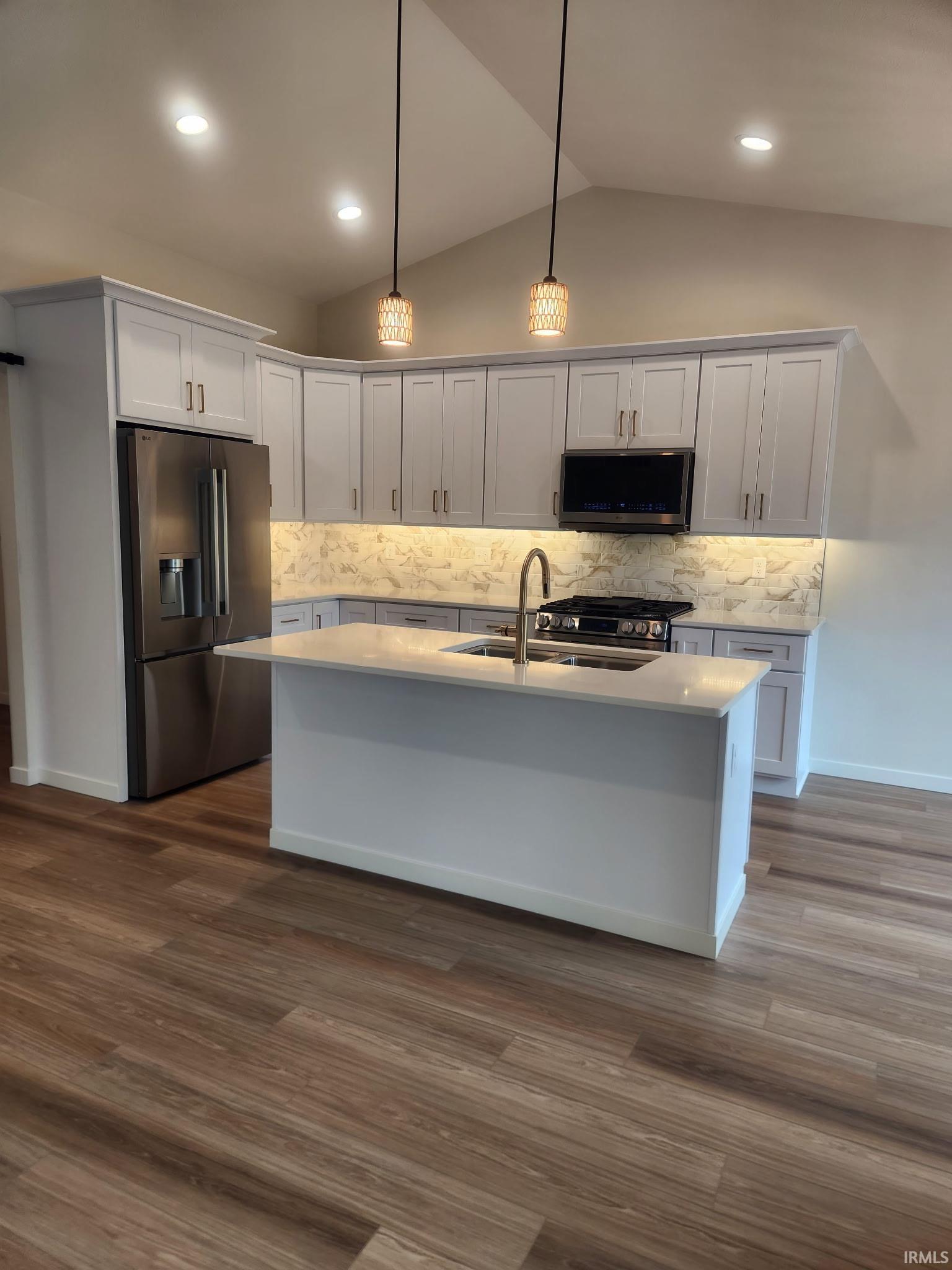 Elkhart, Indiana 46516, United States, 3 Bedrooms Bedrooms, ,3 BathroomsBathrooms,Residential,Active,160145