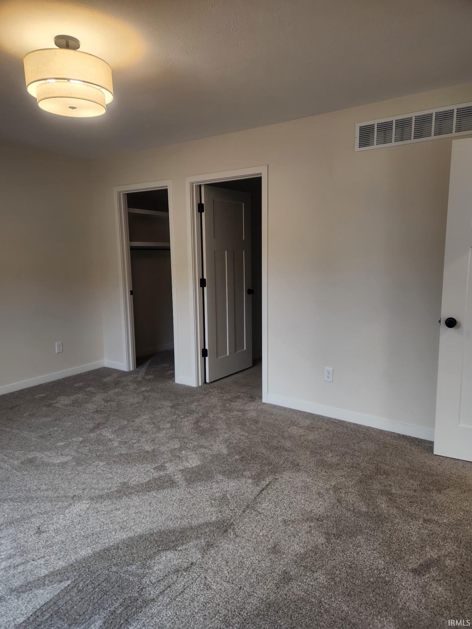 Elkhart, Indiana 46516, United States, 3 Bedrooms Bedrooms, ,3 BathroomsBathrooms,Residential,Active,160145