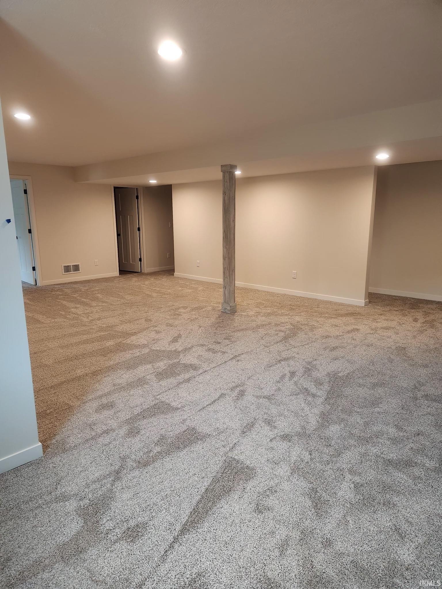 Elkhart, Indiana 46516, United States, 3 Bedrooms Bedrooms, ,3 BathroomsBathrooms,Residential,Active,160145