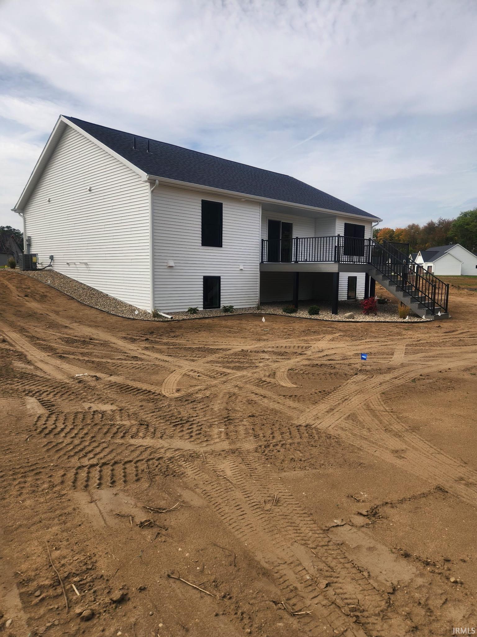 Elkhart, Indiana 46516, United States, 3 Bedrooms Bedrooms, ,3 BathroomsBathrooms,Residential,Active,160145