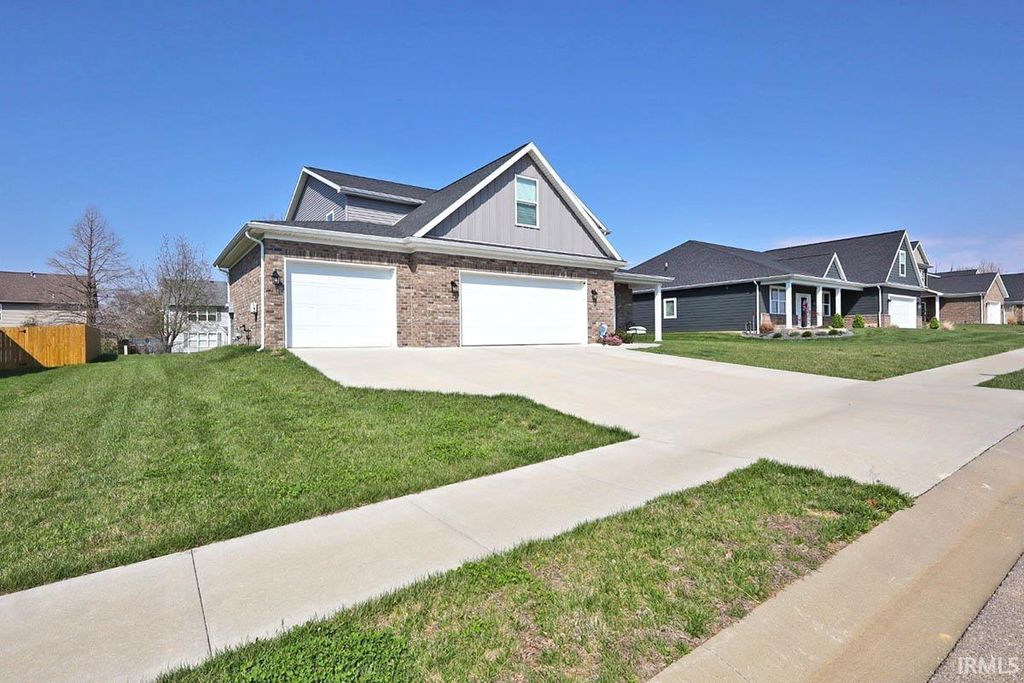 Photo of 19202 Braeburn Drive, Evansville, IN 47725 (MLS # 202610791)