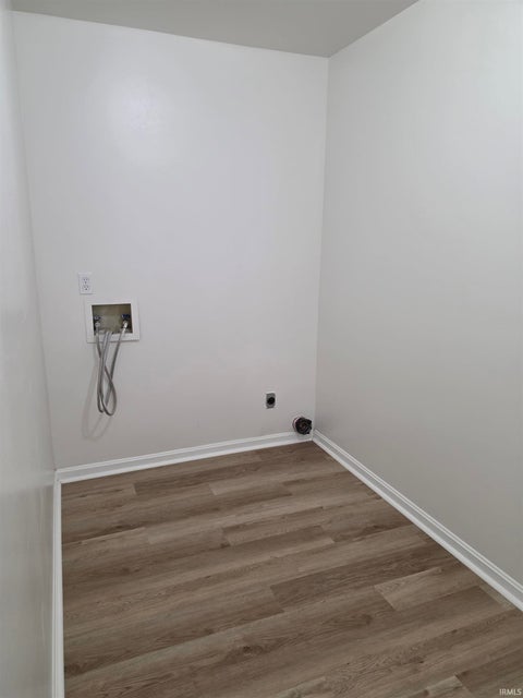 Tiny photo for 6927 Kolb Drive, Evansville, IN 47715 (MLS # 202638035)