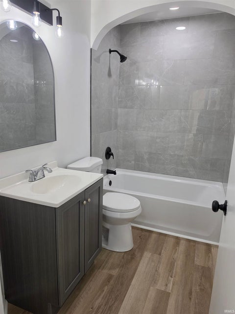 Tiny photo for 6927 Kolb Drive, Evansville, IN 47715 (MLS # 202638035)