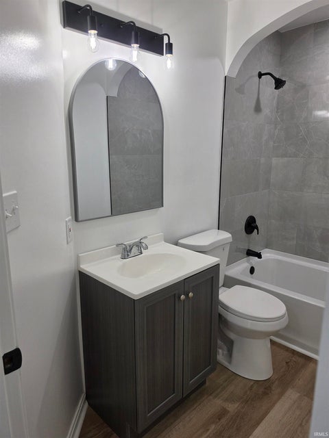 Tiny photo for 6927 Kolb Drive, Evansville, IN 47715 (MLS # 202638035)