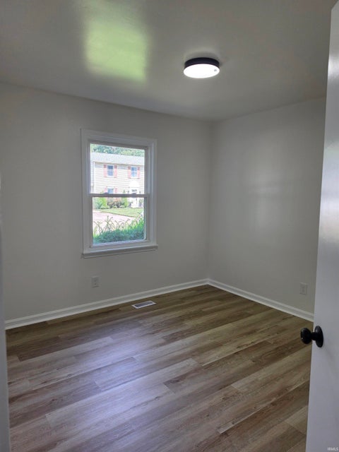 Tiny photo for 6927 Kolb Drive, Evansville, IN 47715 (MLS # 202638035)