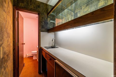 Tiny photo for 124 E Rush Street, Kendallville, IN 46755 (MLS # 202612549)