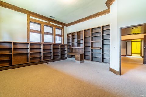 Tiny photo for 124 E Rush Street, Kendallville, IN 46755 (MLS # 202612549)