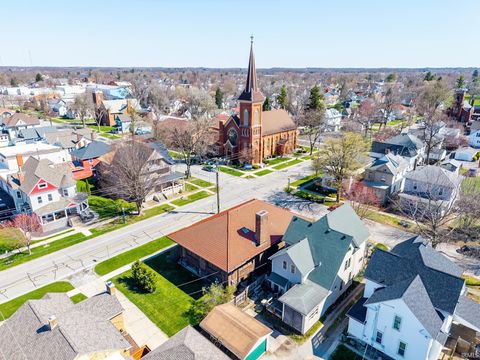 Tiny photo for 124 E Rush Street, Kendallville, IN 46755 (MLS # 202612549)