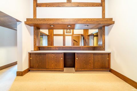 Tiny photo for 124 E Rush Street, Kendallville, IN 46755 (MLS # 202612549)