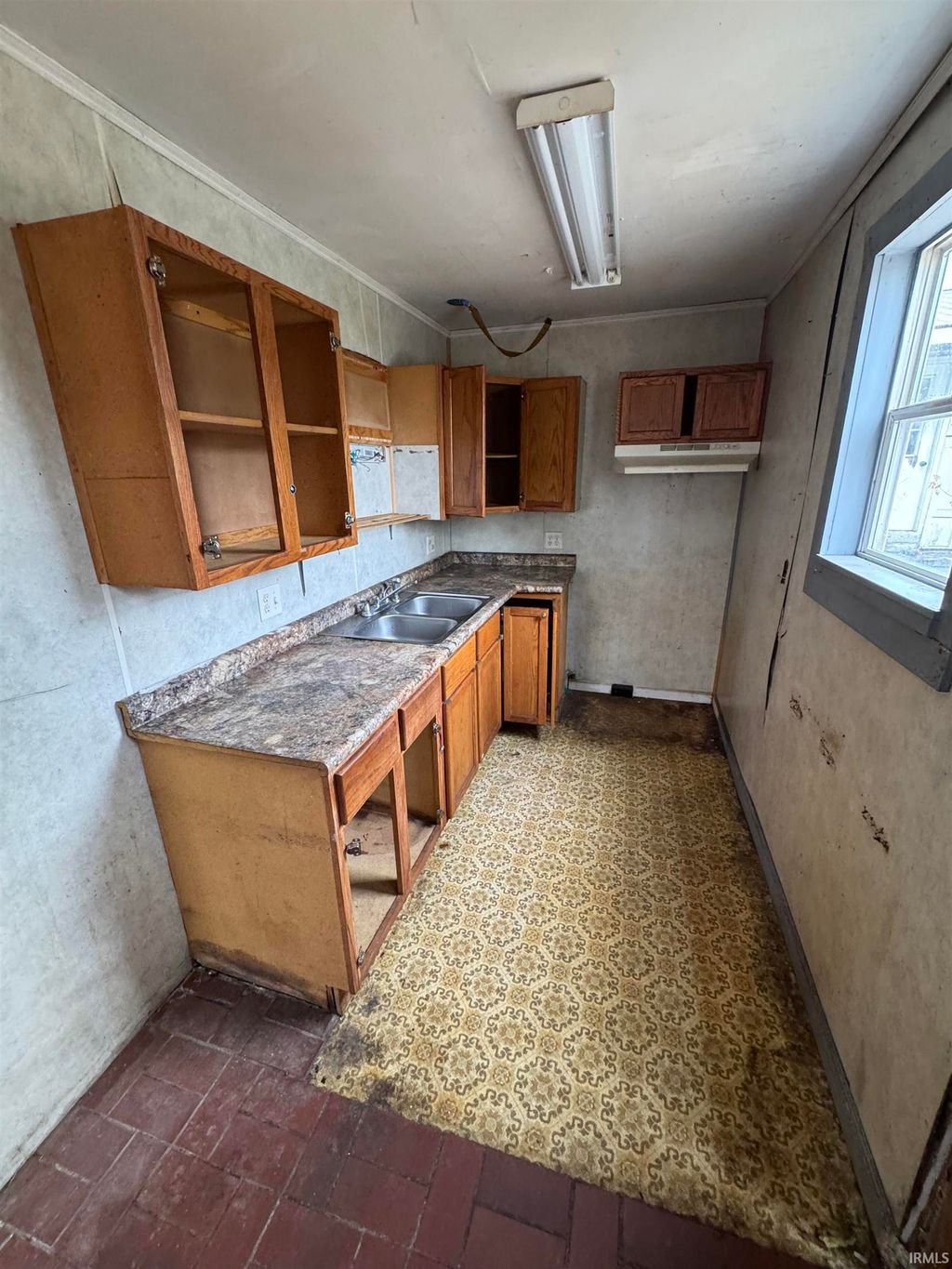 Photo of 1119 Polk Street, Fort Wayne, IN 46808 (MLS # 202544069)