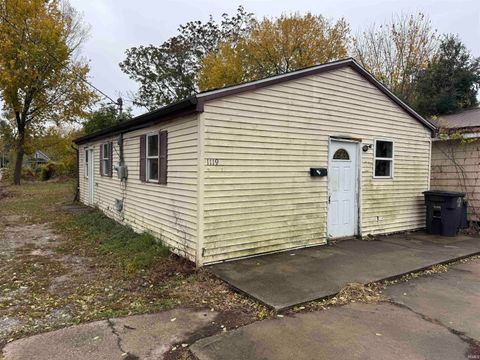 Photo of 1119 Polk Street, Fort Wayne, IN 46808 (MLS # 202544069) Photo of 1119 Polk Street, Fort Wayne, IN 46808 (MLS # 202544069)