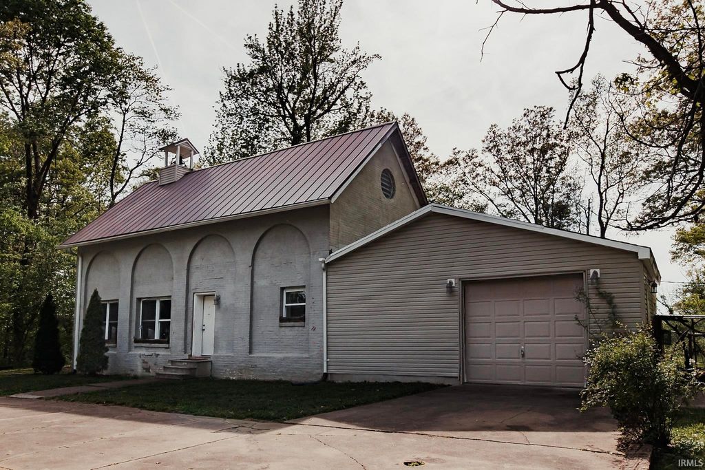 Photo of 3101 Kuebler Road, Evansville, IN 47720 (MLS # 202614599)