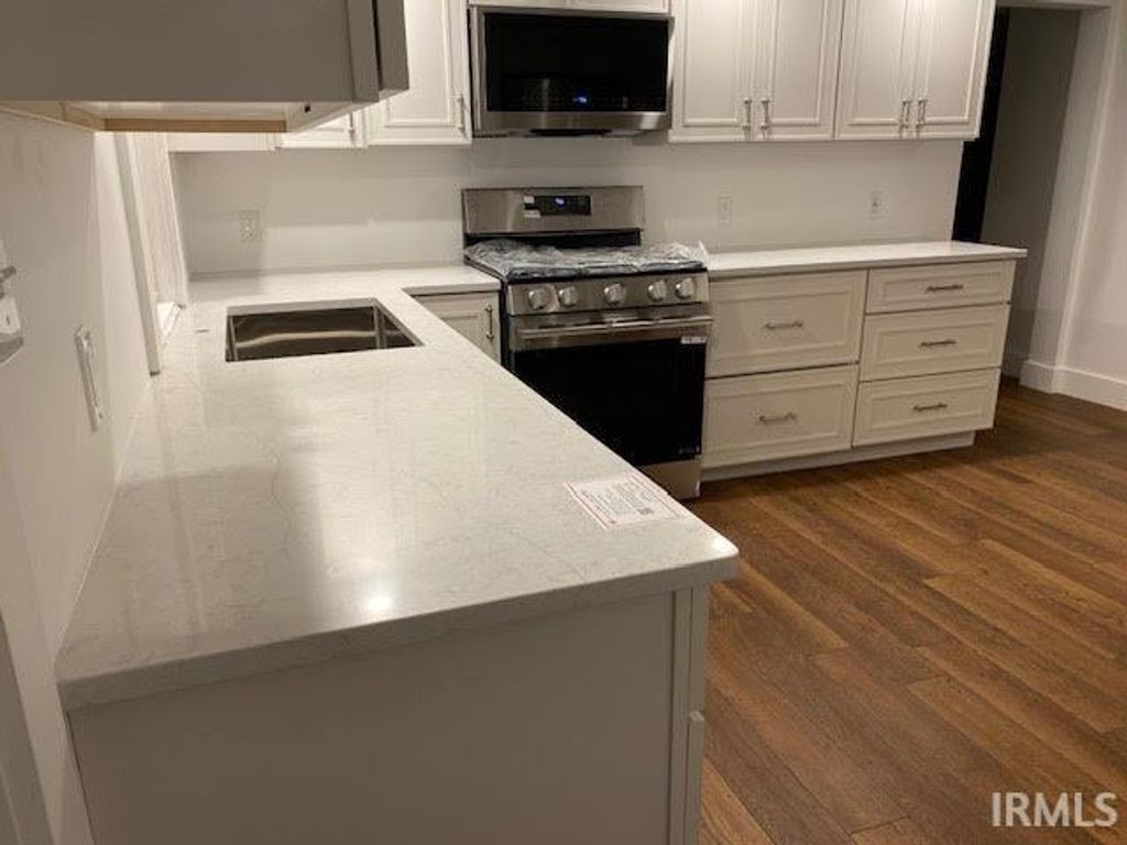 Photo of 107 E Prairie Street, Leesburg, IN 46538 (MLS # 202548267)