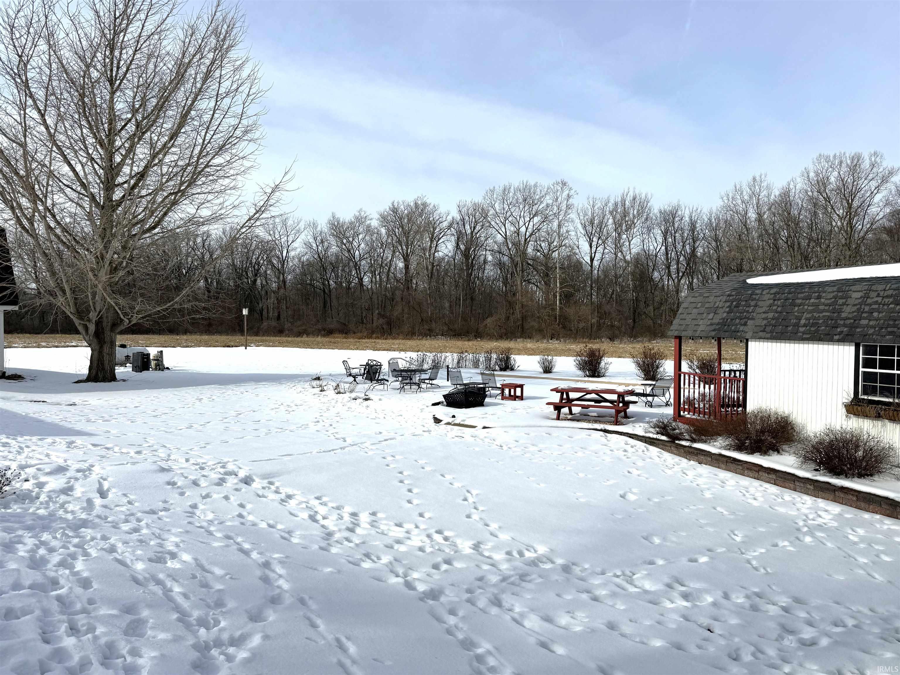 2892 E US Highway 136