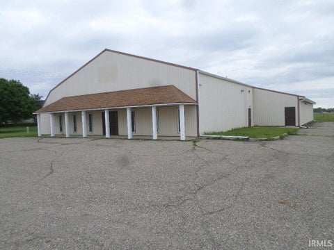 Photo of 1202 E 4th Street, Rochester, IN 46975 (MLS # 202618049)