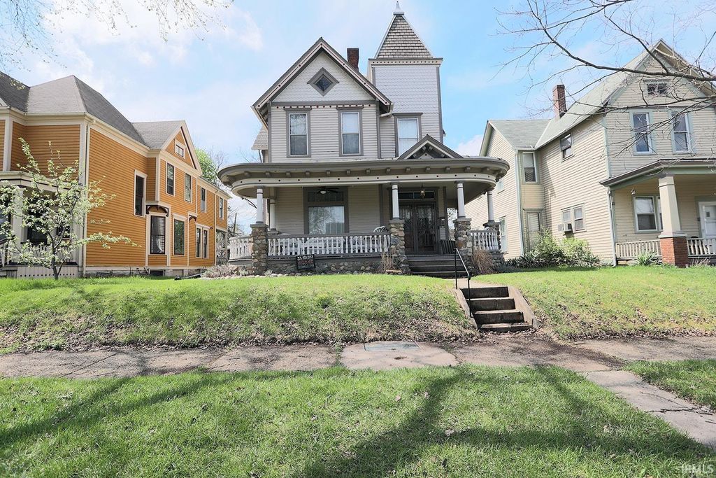 Photo of 2512 S Harrison Street, Fort Wayne, IN 46807 (MLS # 202613170)