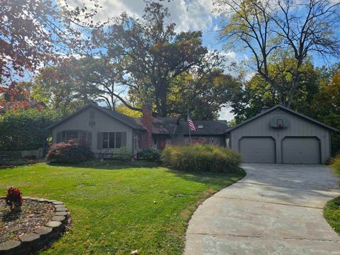 Photo of 701 Carrolton Boulevard, West Lafayette, IN 47906 (MLS # 202544288)